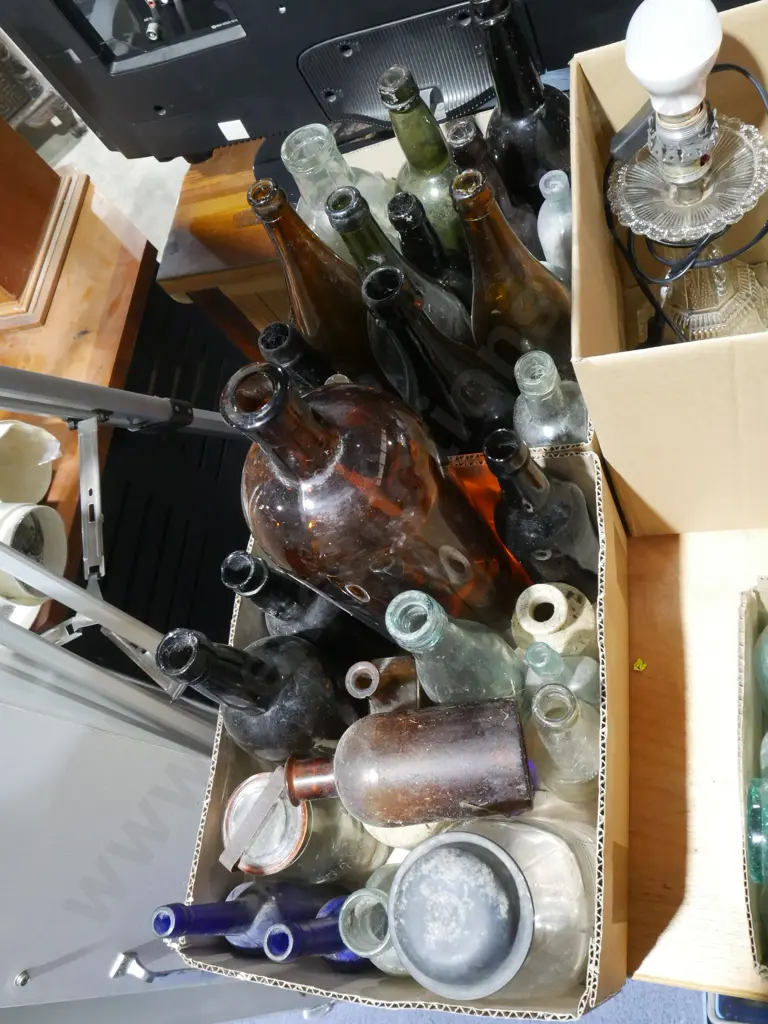 Two boxes of bottles Image 1++