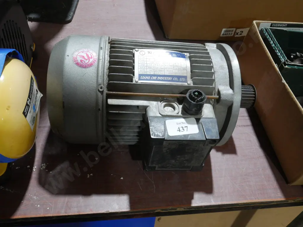 Induction motor three phase Image 1++