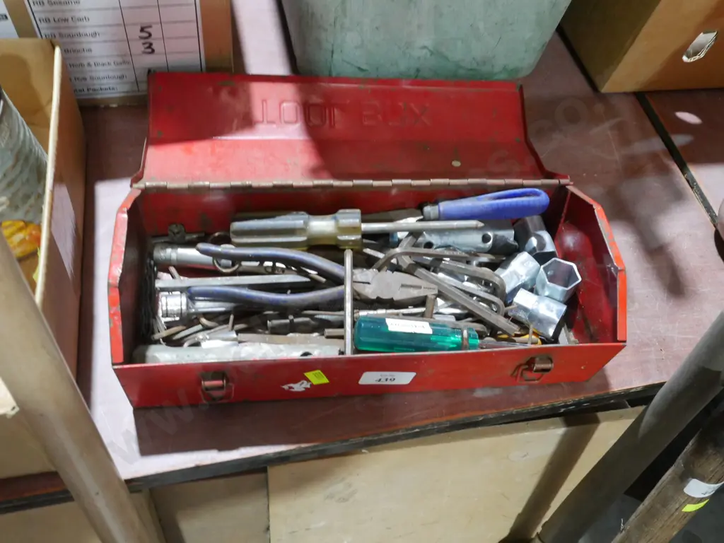 Toolbox and contents Image 1++