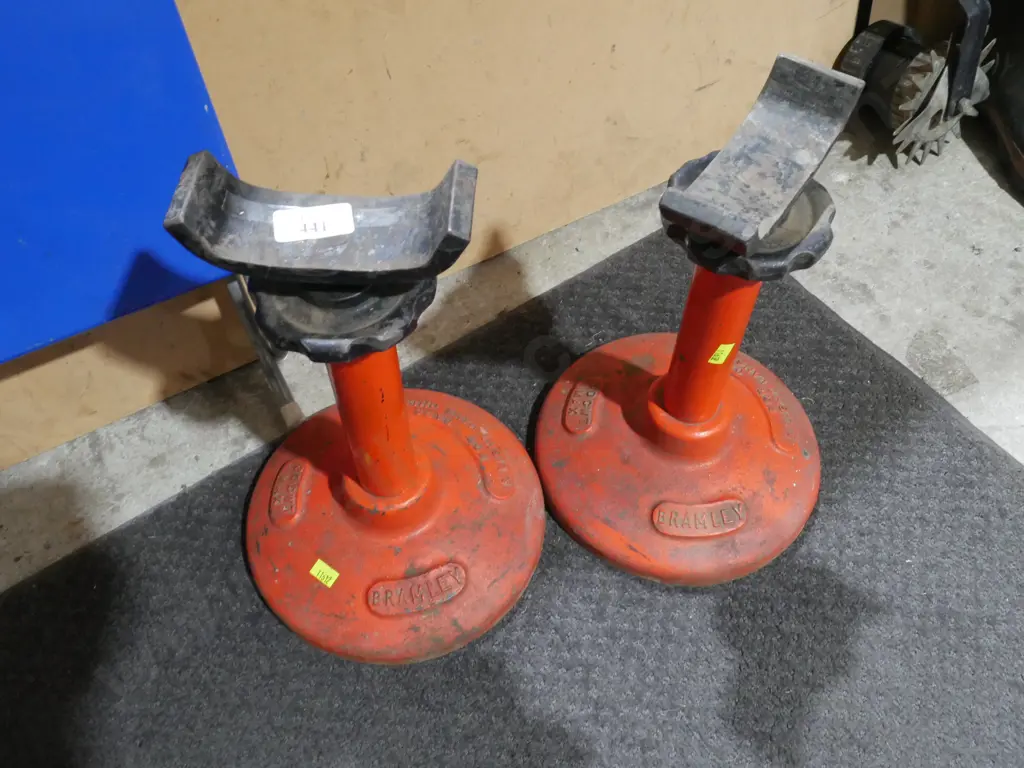 Axle stands Image 1++