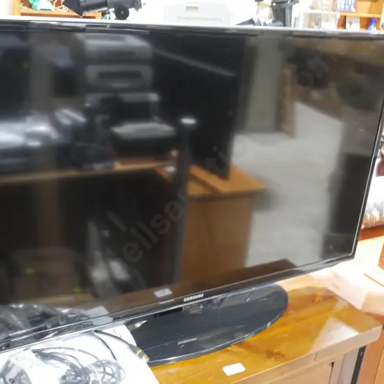 Samsung 40 inch TV