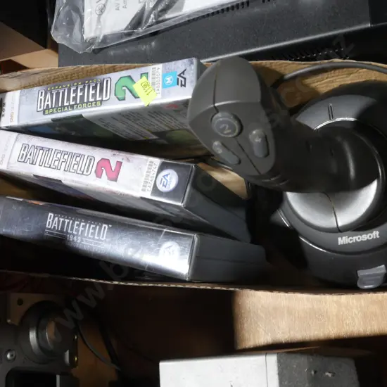 3 PC military games and controller
