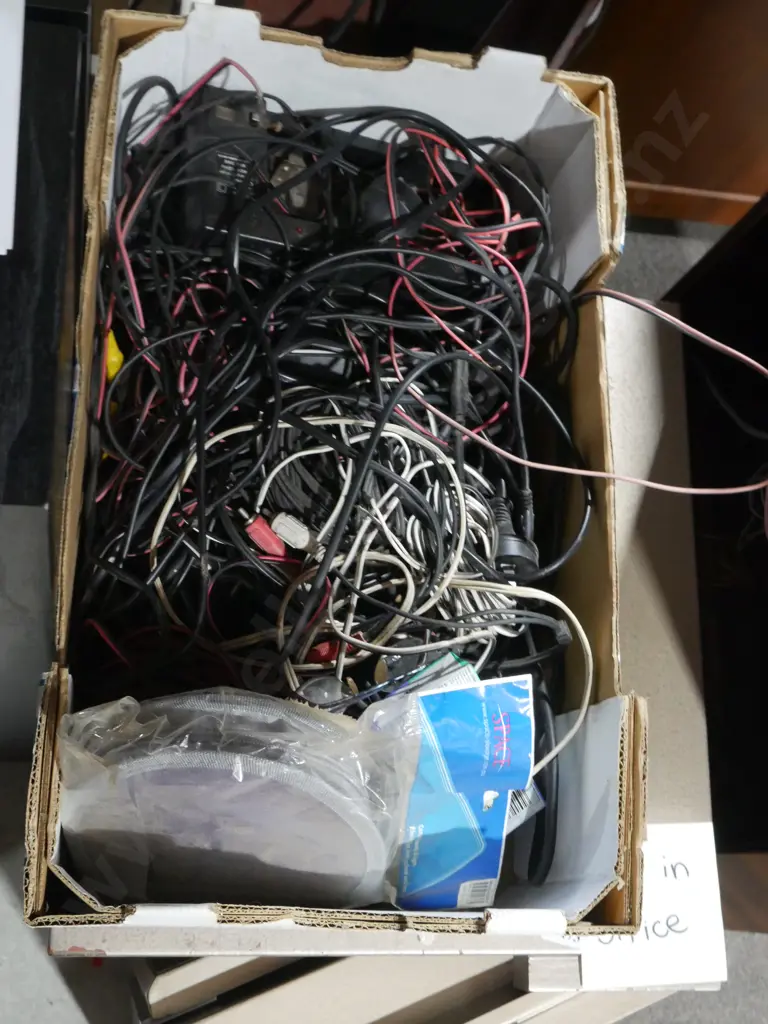 Electrical supplies Image 1++