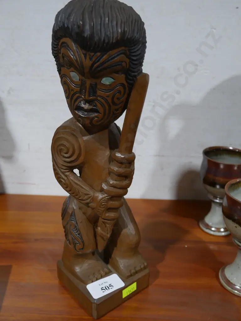 Wooden Maori carving figure, JT Rug, 1984 Image 1++