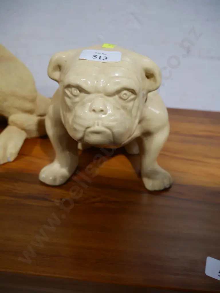 Temuka pottery bulldog lamp base - faulty Image 1++