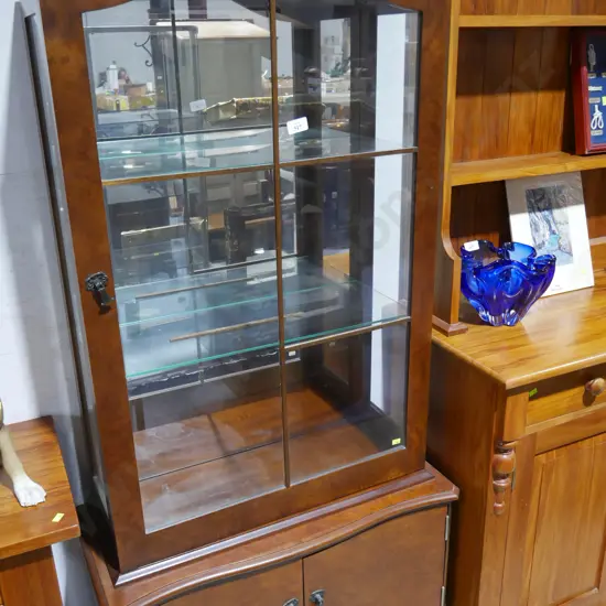 Display cabinet