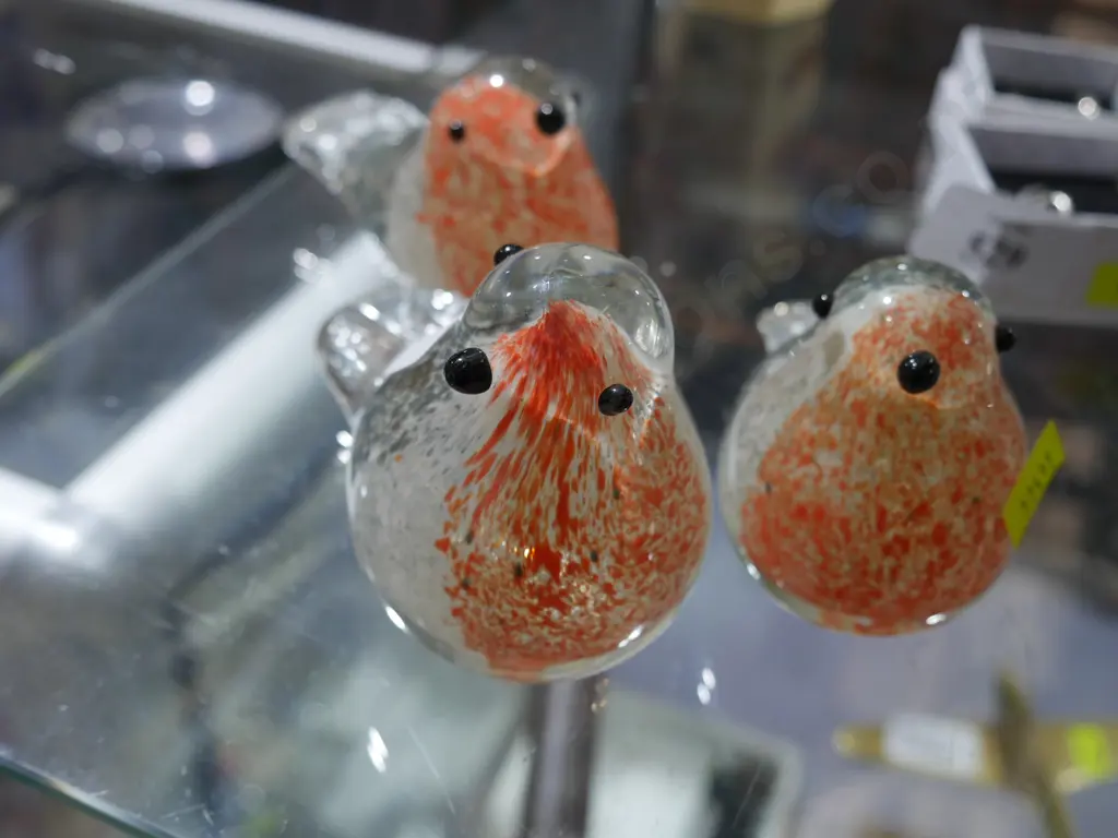 3 glass birds Image 1++