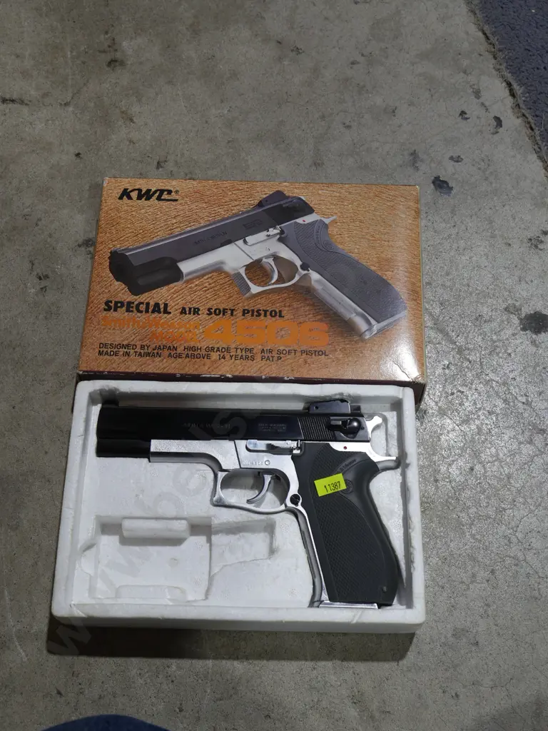 Air pistol Image 1++