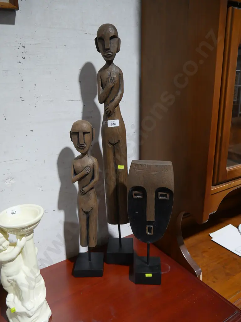 Wood figurines sculptures Image 1++