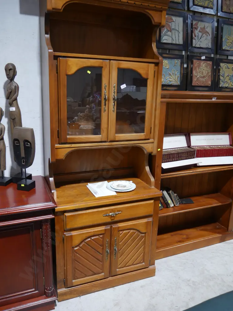 Hutch dresser Image 1++