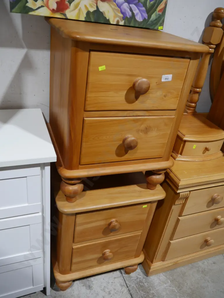 Two bedside drawers Image 1++