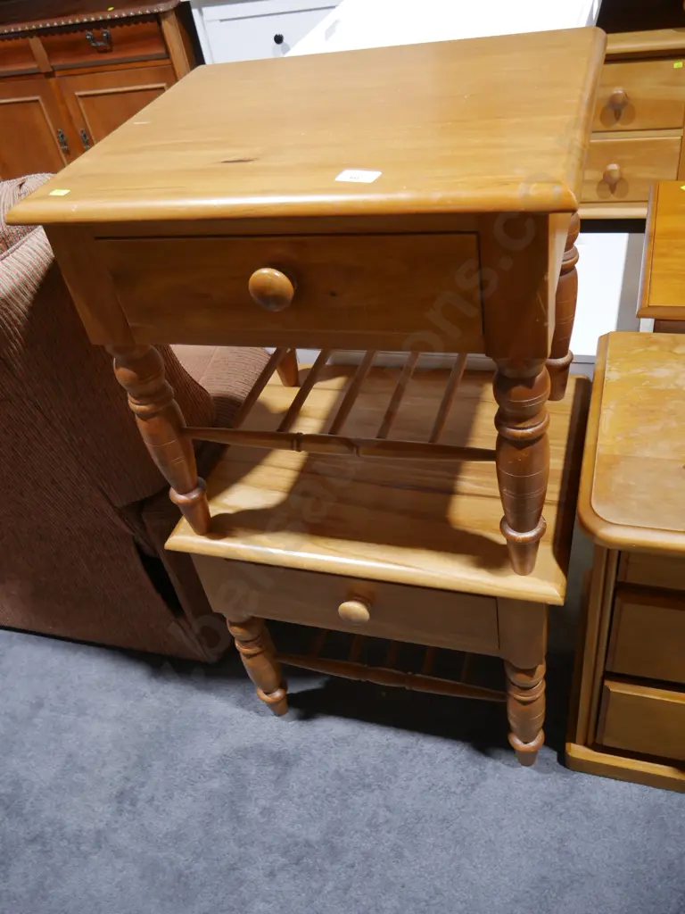 Two bedside cabinets Image 1++