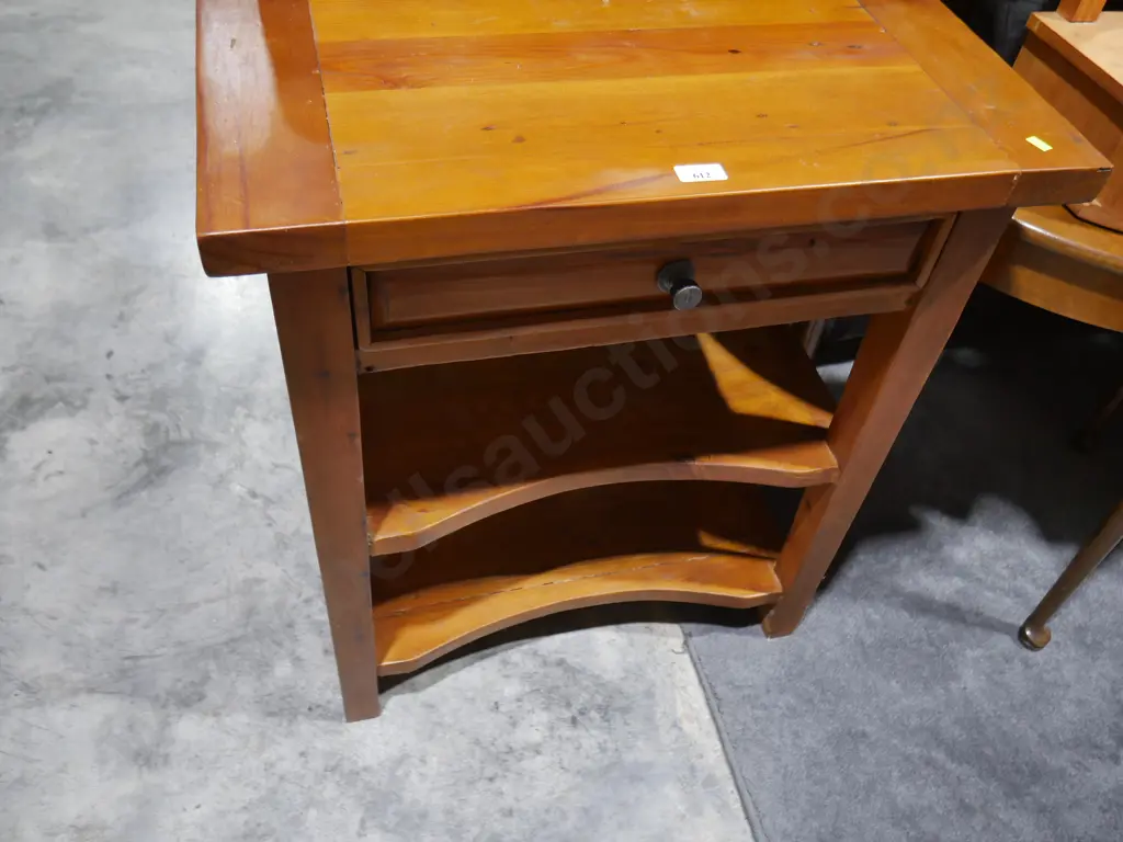 Hall table Image 1++