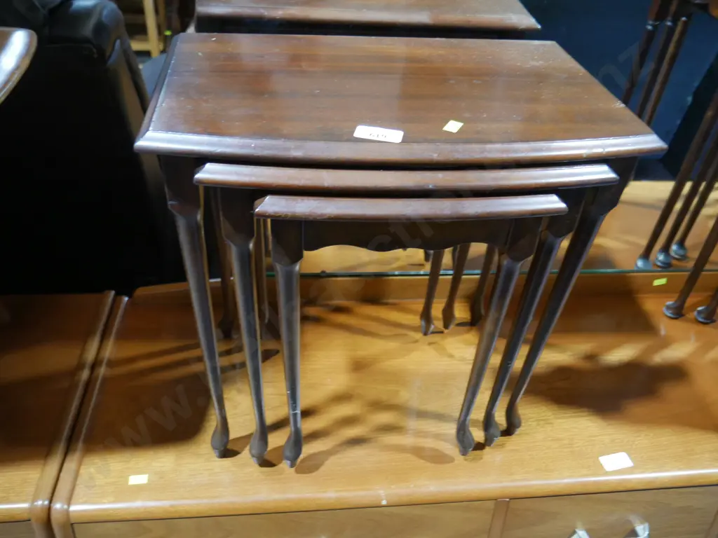 Nest of three tables Image 1++