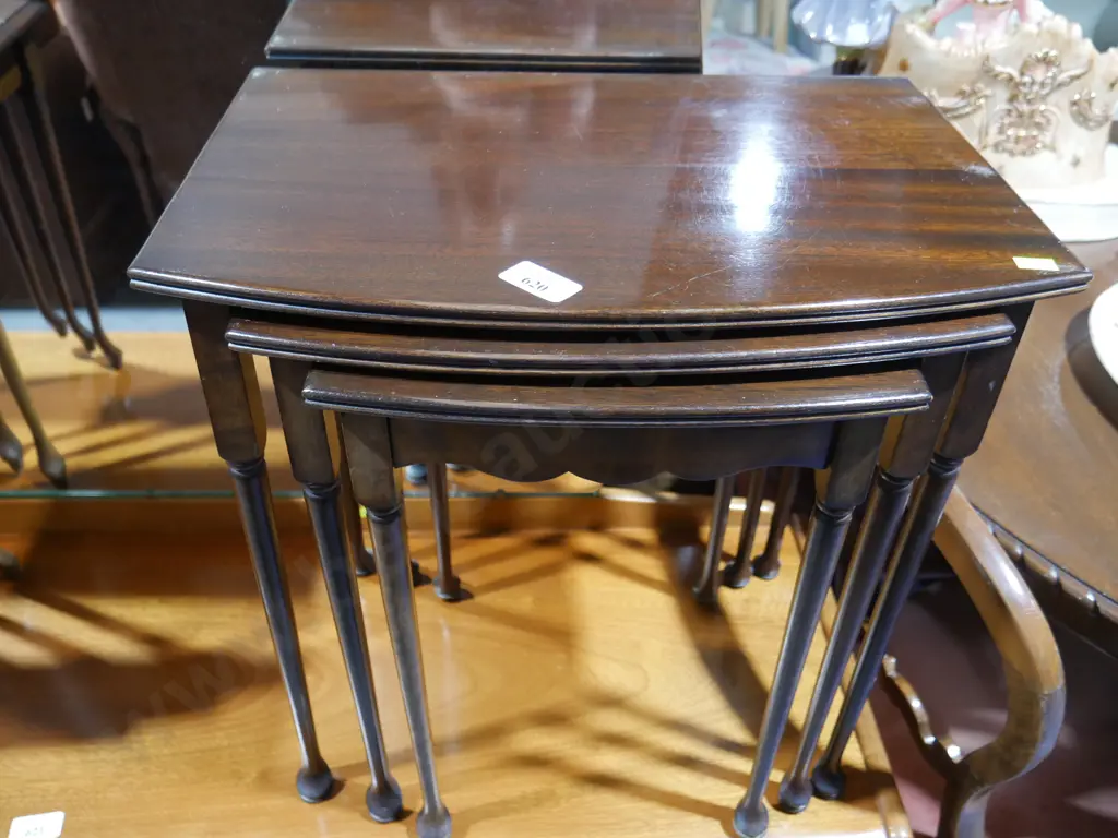 Nest of three tables Image 1++
