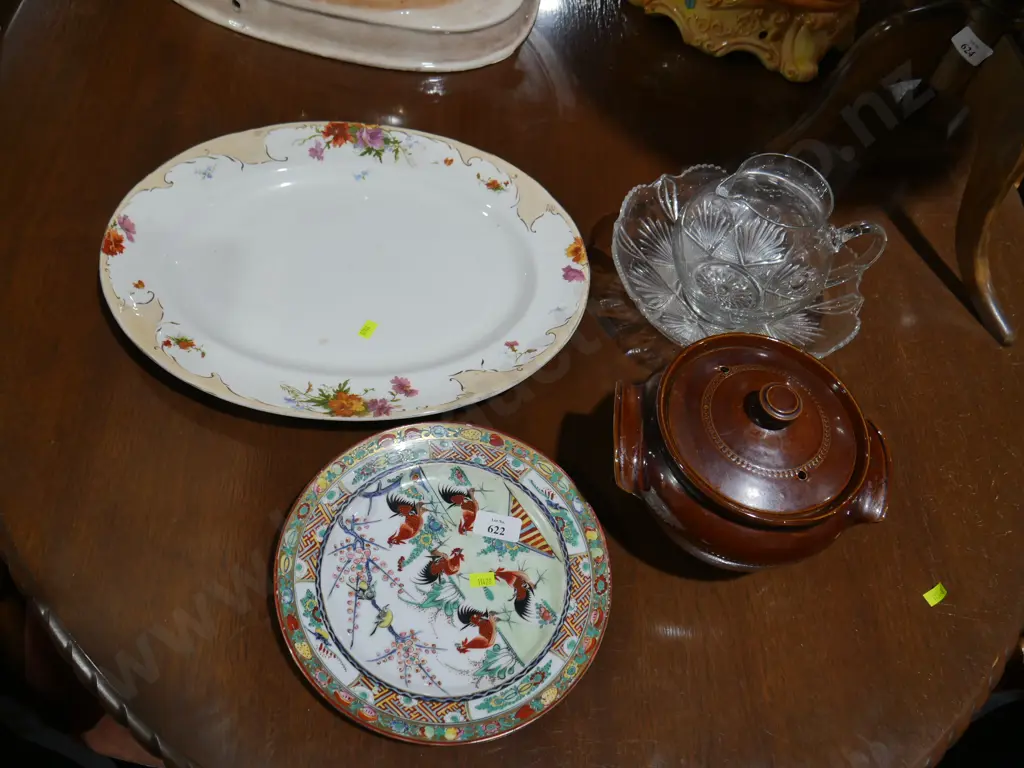 Glassware, pottery etc Image 1++