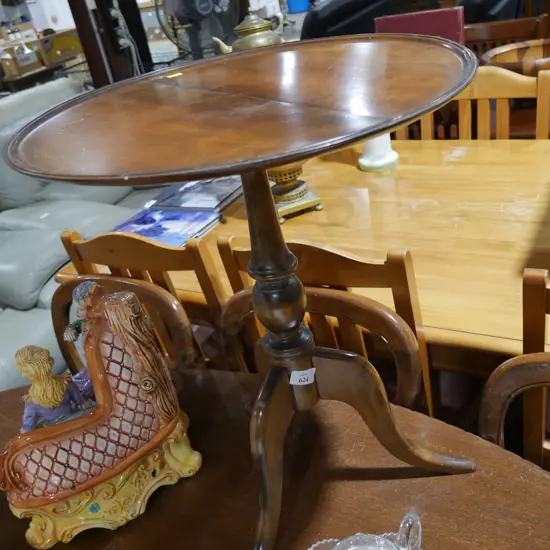 Wine table