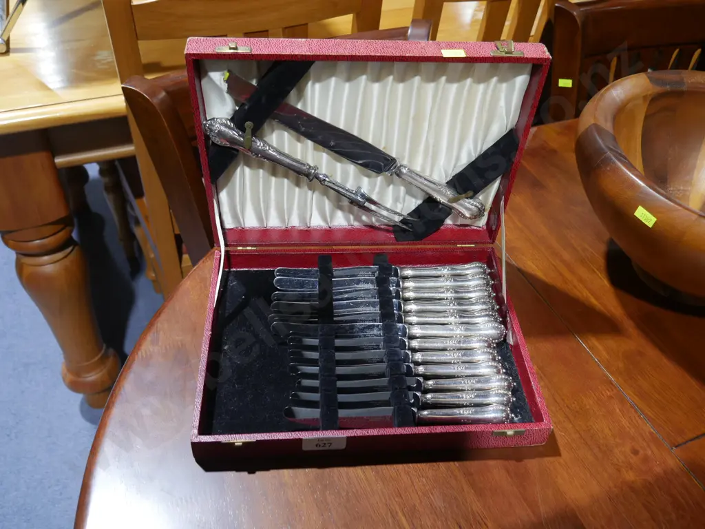 Cased cutlery set Image 1++
