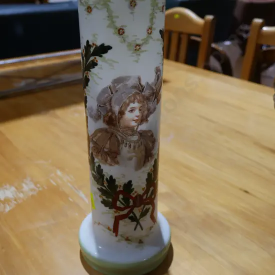 Glass vase