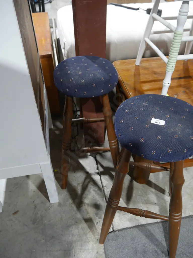 Two stools Image 1++