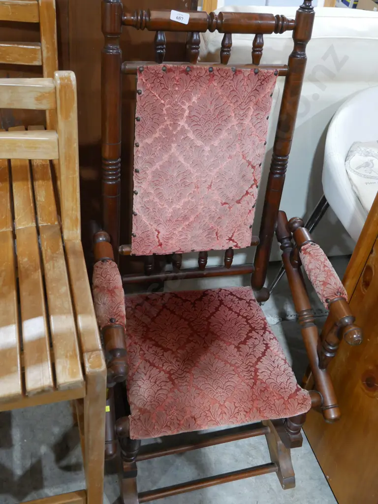Canadian rocking chair Image 1++