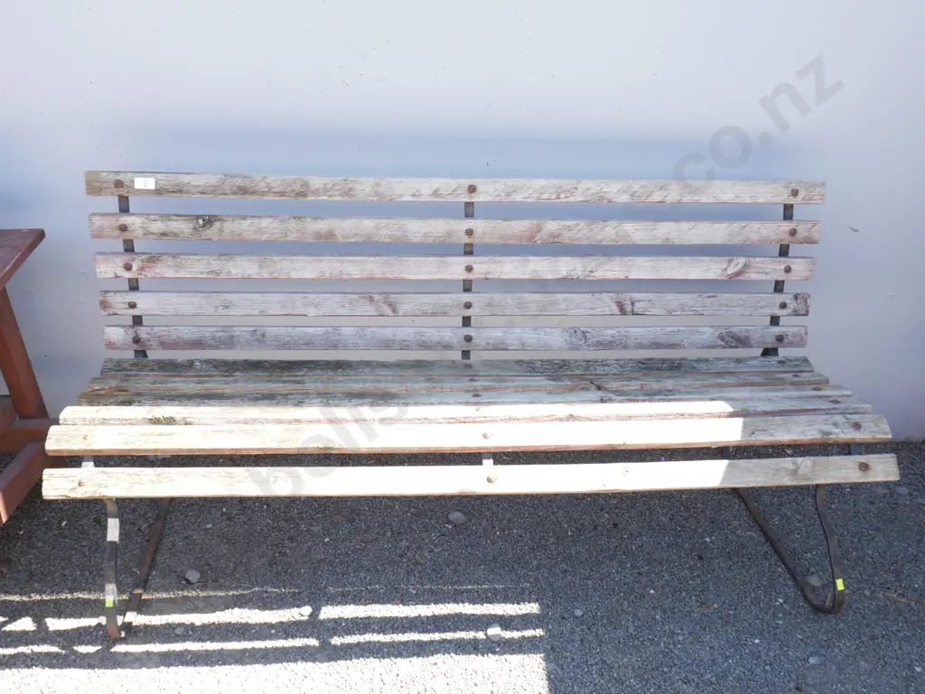 Outdoor bench Image 1++