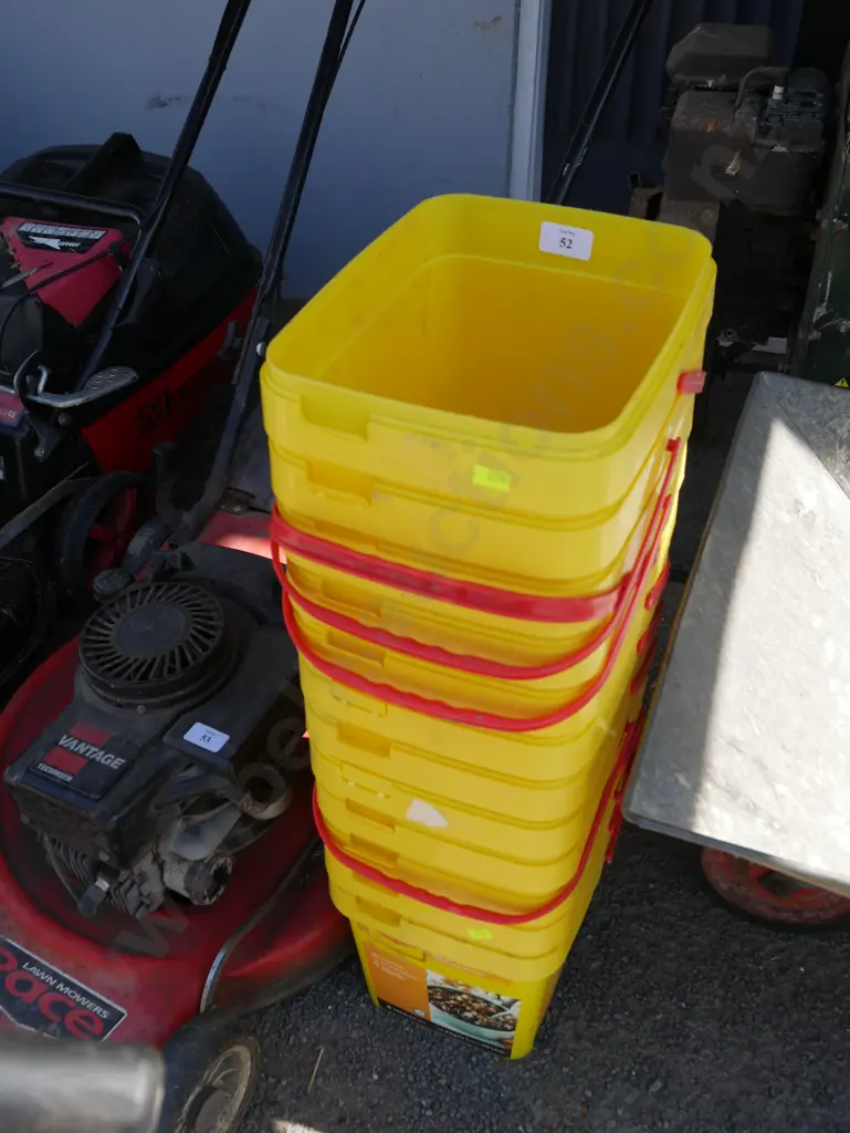 Buckets Image 1++