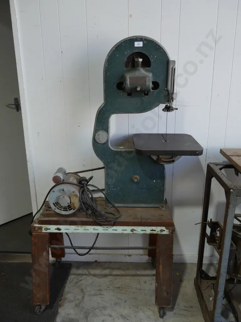Bandsaw Image 1++