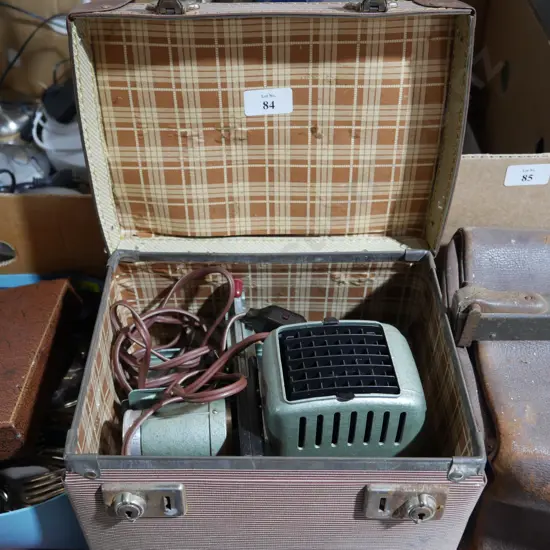 Slide projector