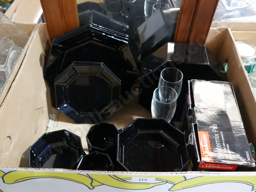 Black dinnerware etc Image 1++
