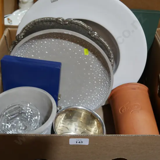 Trays, bowls etc