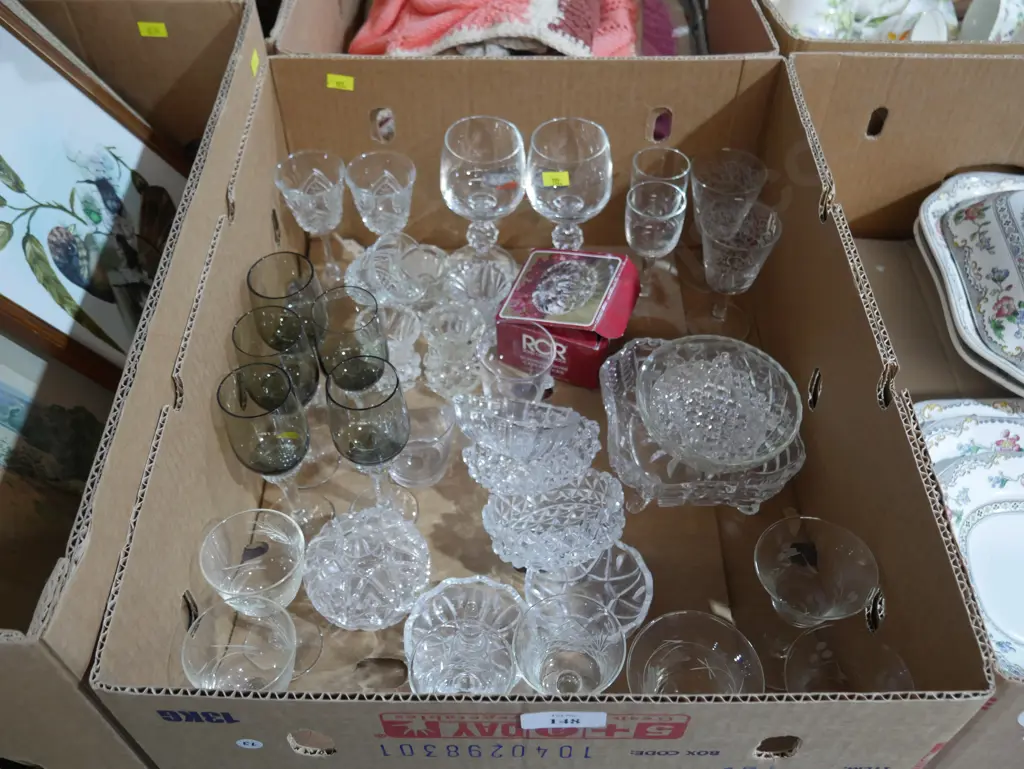 Assorted crystalware Image 1++