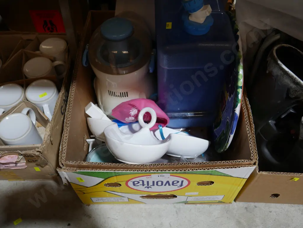 Box of sundries Image 1++