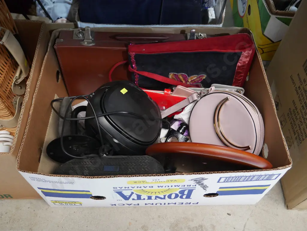 Handbags, purses etc Image 1++