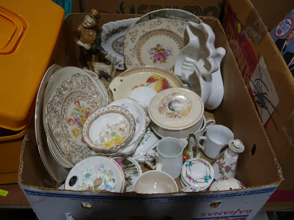 Assorted china Image 1++