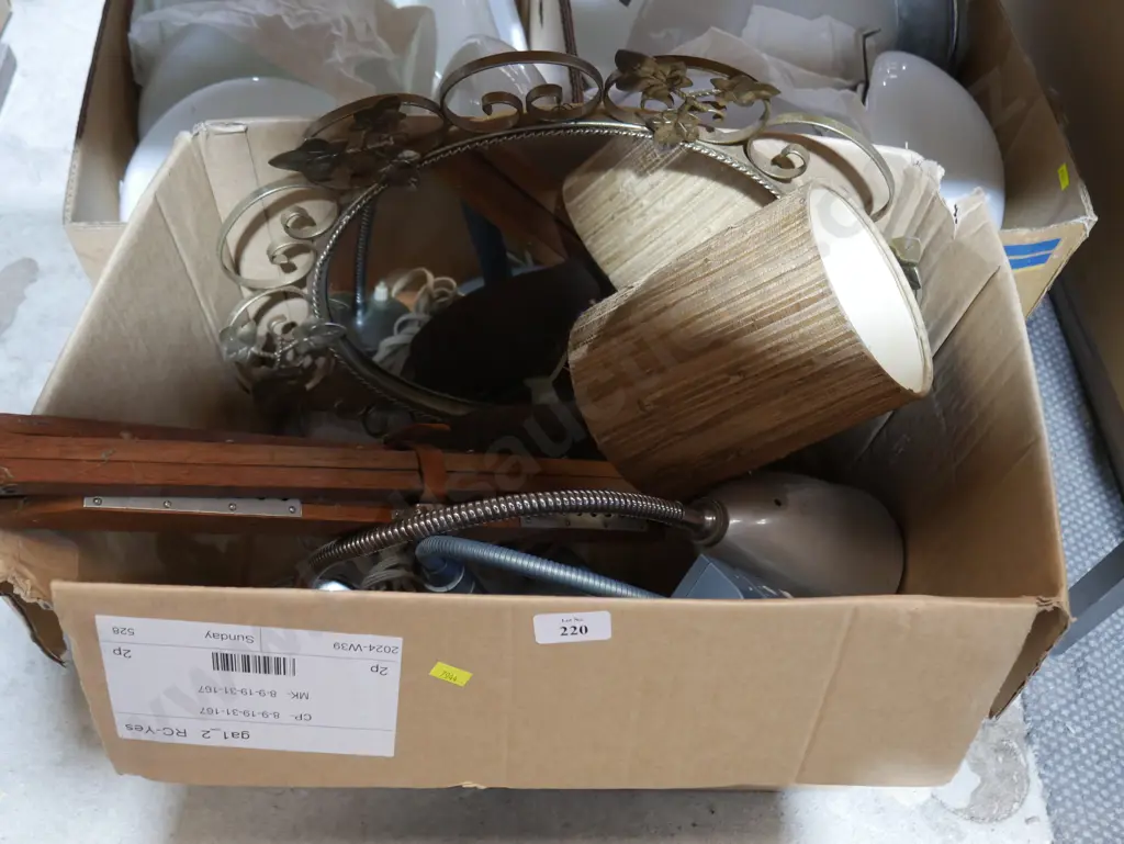 Lamps, mirror etc Image 1++