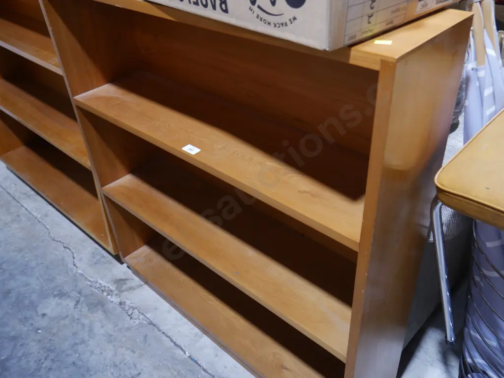 Solid wood bookcase Image 1++