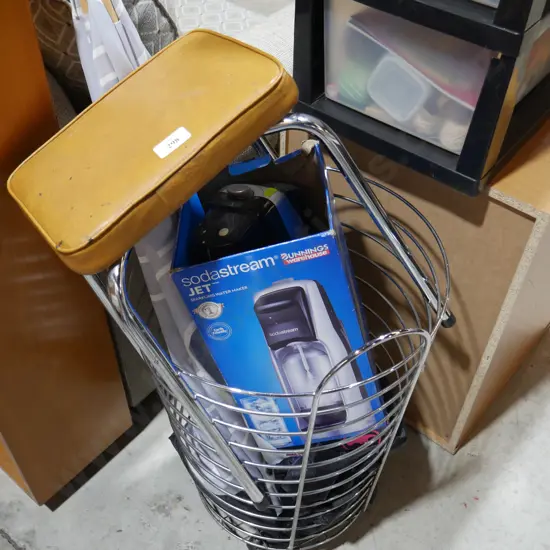 Stool, soda stream etc
