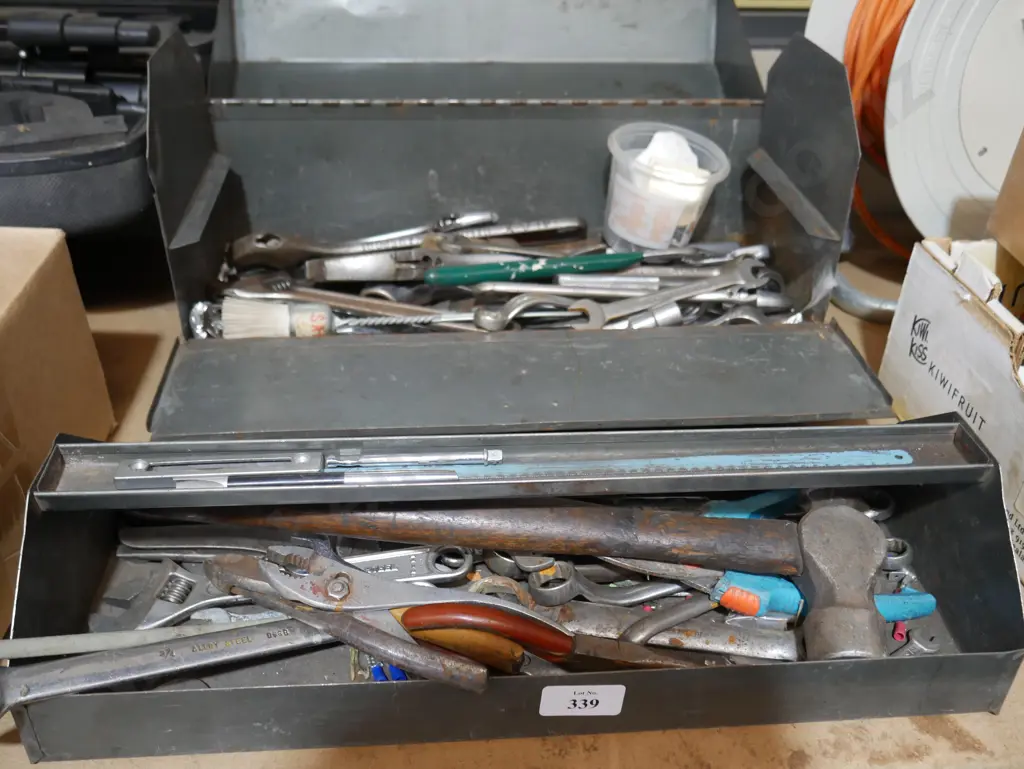 Tool box and contents Image 1++