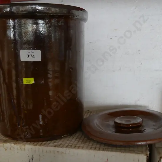 Lidded crock