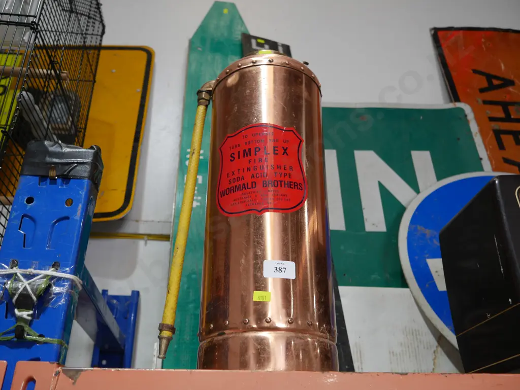Vintage fire extinguisher Image 1++