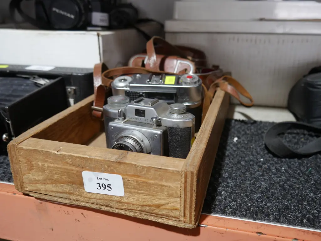 2 cameras etc Image 1++