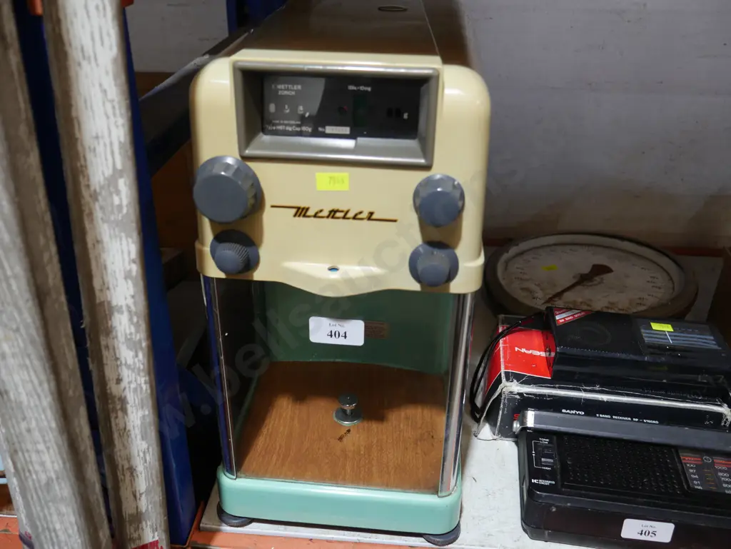 Laboratory scales etc Image 1++