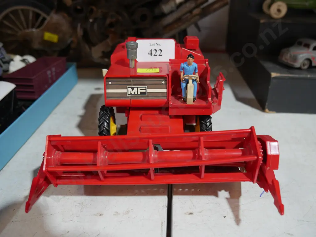 Model harvester Image 1++