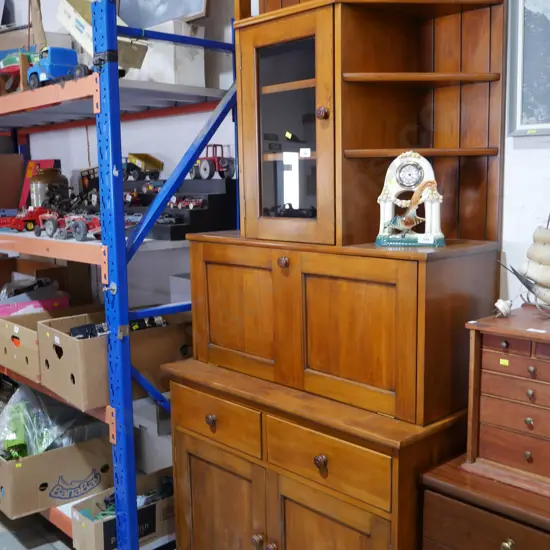 Wall unit