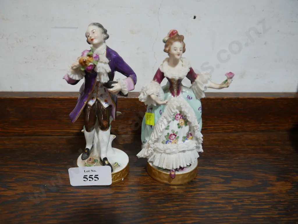 2 German figurines Image 1++