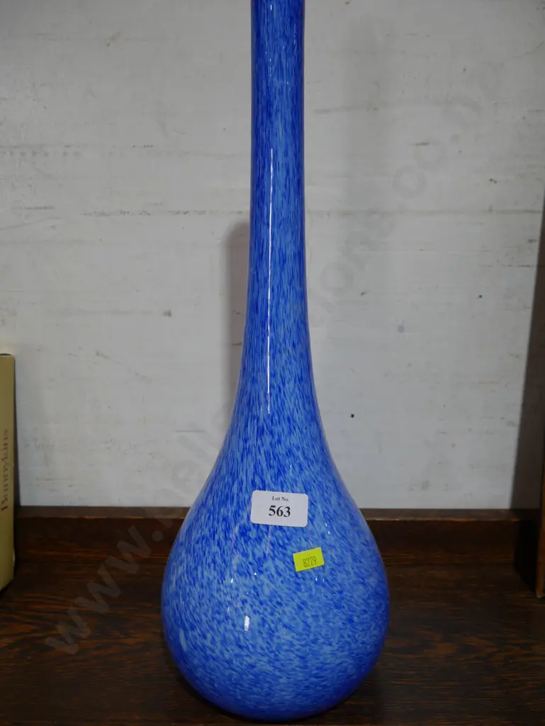 Tall bue glass vase Image 1++