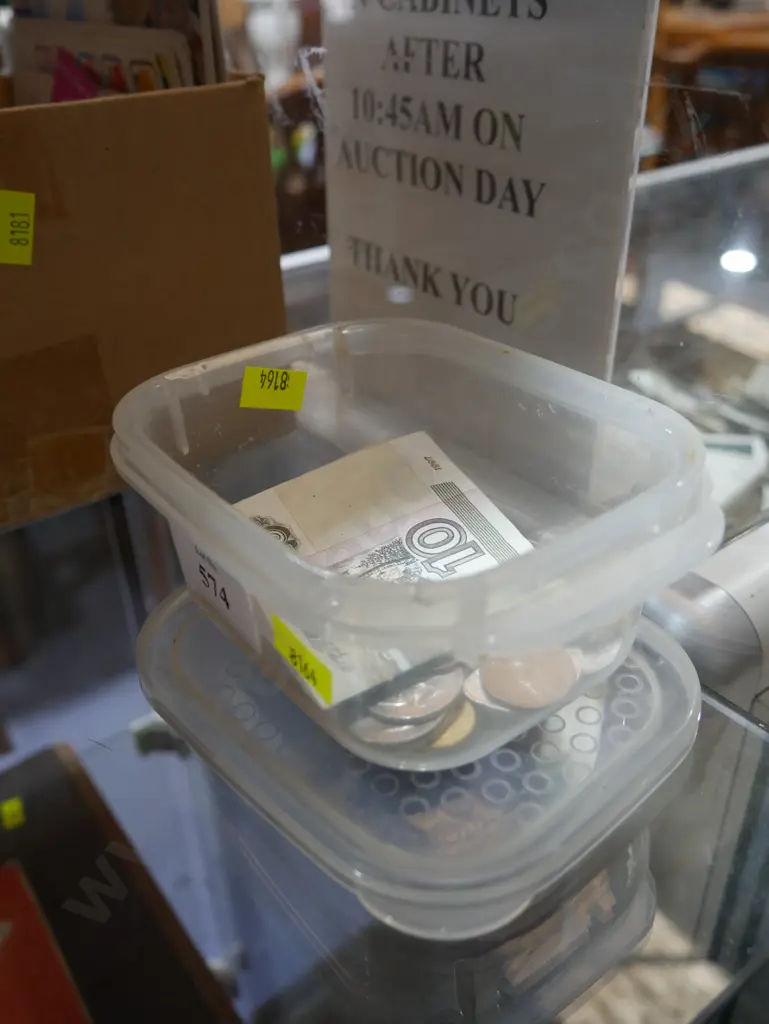 Coins & bank notes Image 1++