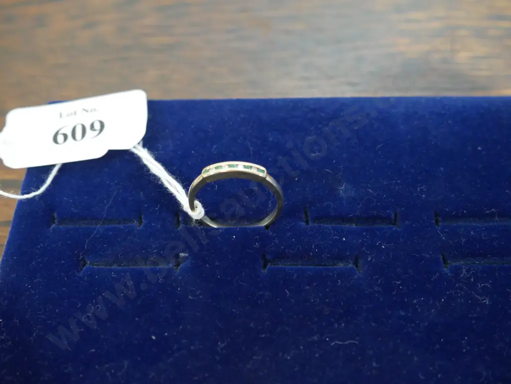 Gold, diamond & emerald? ring Image 1++