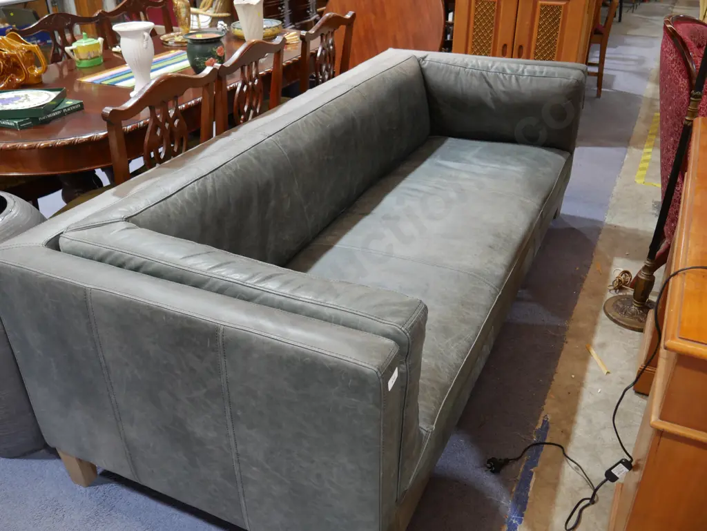 Leather couch Image 1++